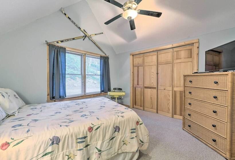 Cabin W/ Fire Pit: 5 Mi To Cataloochee Skiing