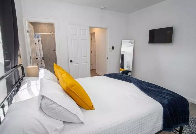 Charming 4br/2ba Only 5 Mins Downtown & Riverwalk