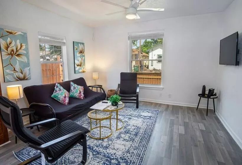 Charming 4br/2ba Only 5 Mins Downtown & Riverwalk