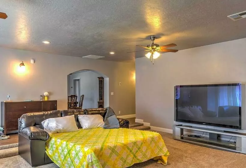 Central Escalante Home ~ 5 Mi To Grand Staircase!