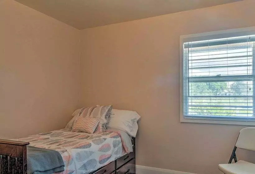 Central Escalante Home ~ 5 Mi To Grand Staircase!