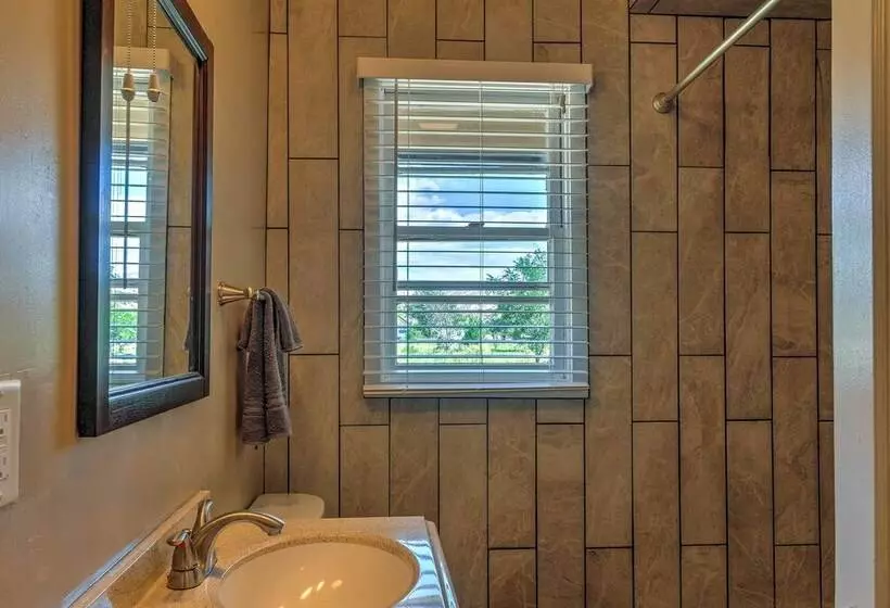 Central Escalante Home ~ 5 Mi To Grand Staircase!