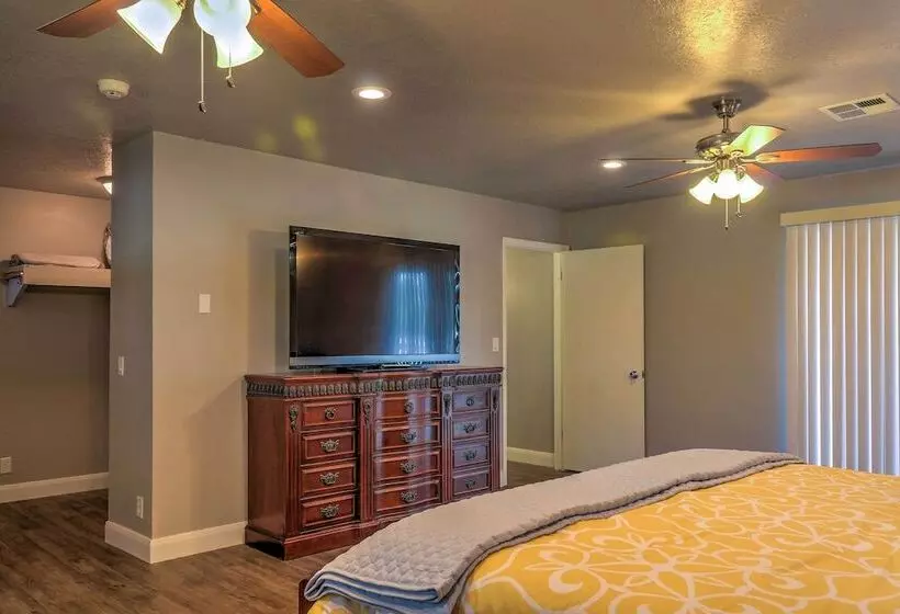 Central Escalante Home ~ 5 Mi To Grand Staircase!