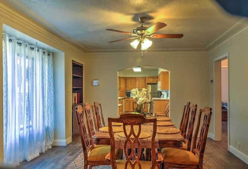 Central Escalante Home ~ 5 Mi To Grand Staircase!