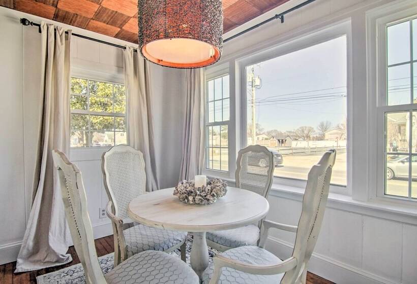 Chincoteague Island Cottage ~ 2 Mi To Beaches