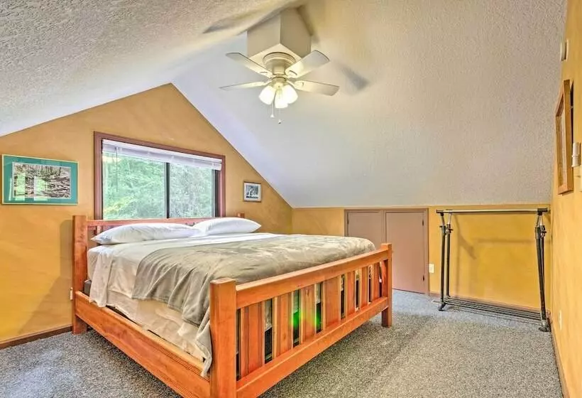 Creekside Weaverville Home   16 Miles To Asheville