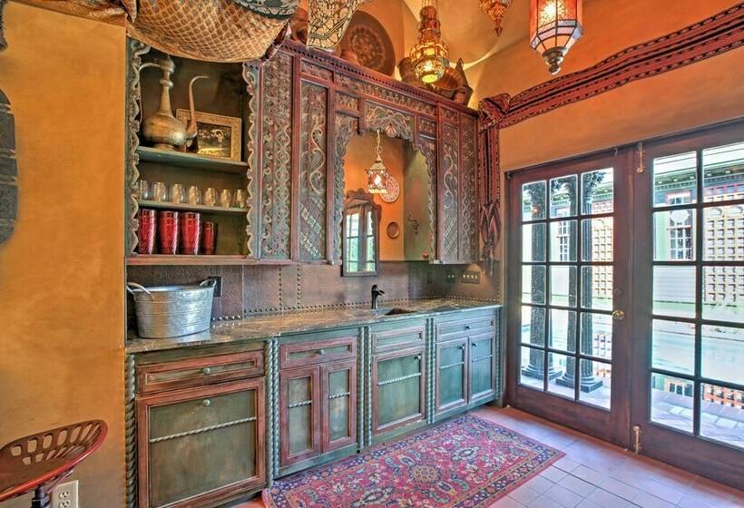 Dreamy Houston Boho Cottage W/ Private Pool!