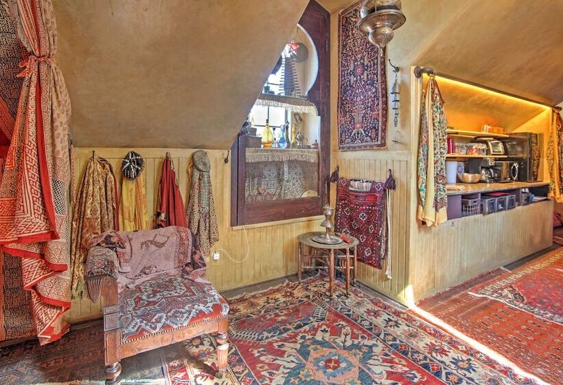 Dreamy Houston Boho Cottage W/ Private Pool!