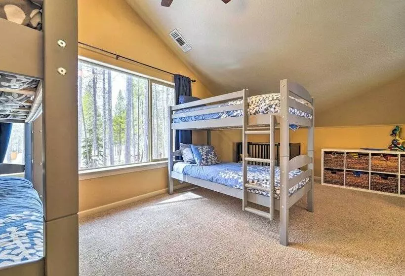 3 Mi To Donner Ski: Soda Springs Cabin W/ Deck