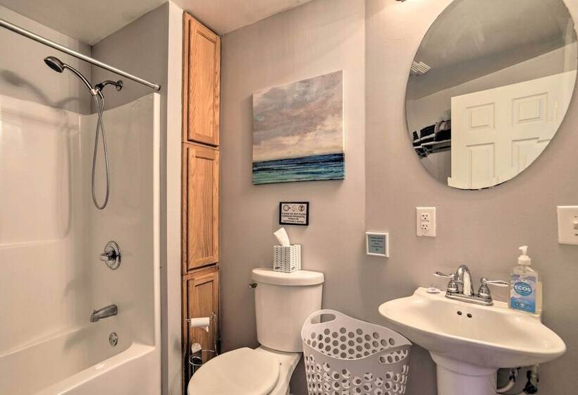 Family Friendly Home < 1 Mi To Adrian College