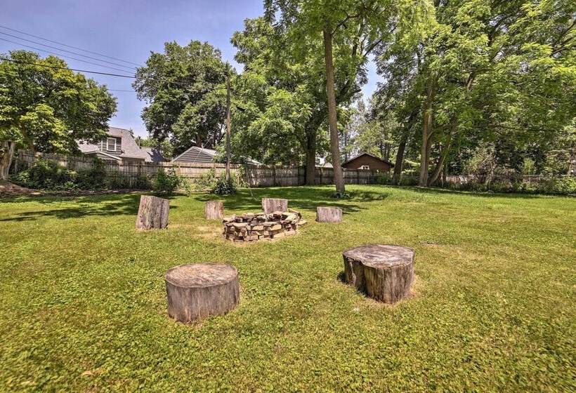 Family Friendly Home < 1 Mi To Adrian College