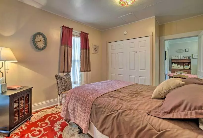 Family Friendly Home < 1 Mi To Adrian College