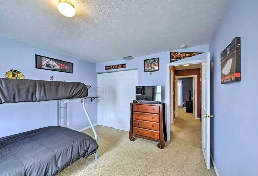 Family Home W/ Yard ~ 15 Mi To Downtown!