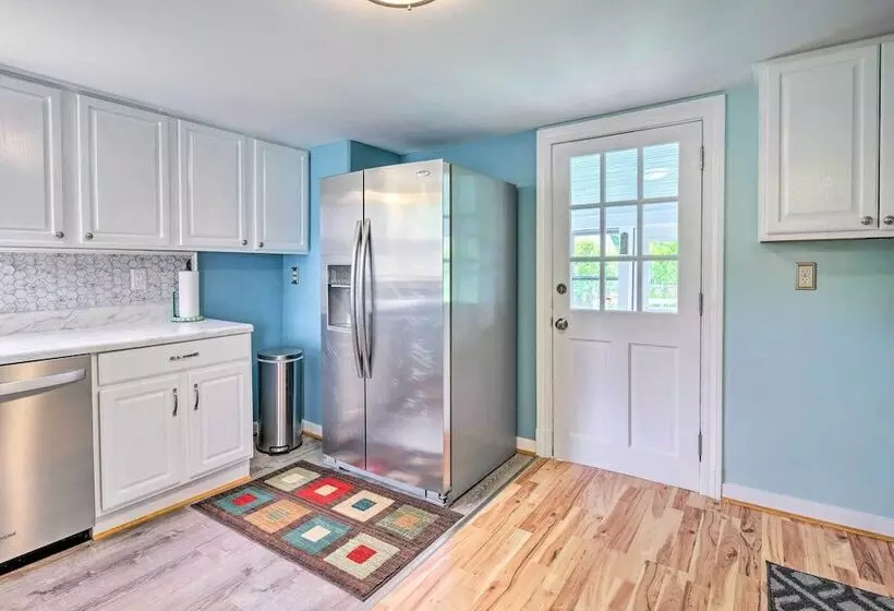 Highland Springs Home ~ 7 Mi To Dtwn Richmond