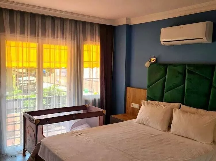 簡易ホテル Ekin Otel