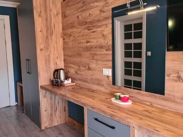 مسافرخانه Ekin Otel