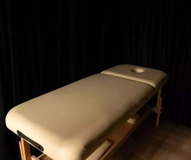 Hotelli Athesense Suites