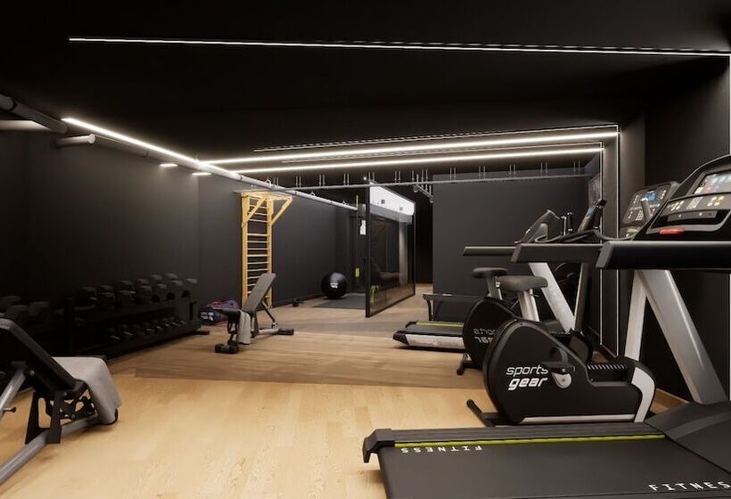 ホテル Athesense Suites