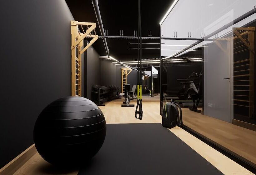 ホテル Athesense Suites