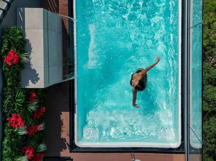 Hotelli Athesense Suites