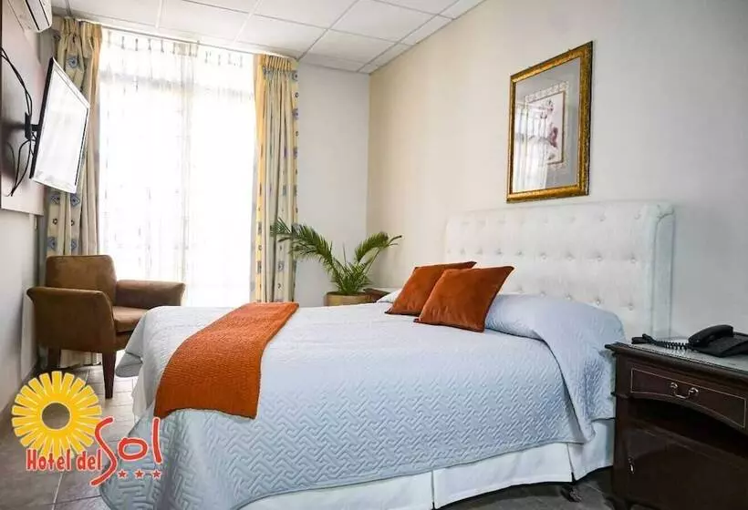 هتل De Sol