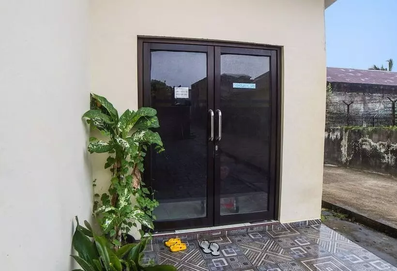 ホテル Oyo 92076 Sky Residence Cengkeh