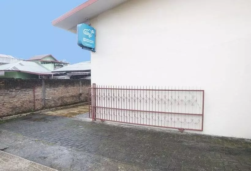 ホテル Oyo 92076 Sky Residence Cengkeh