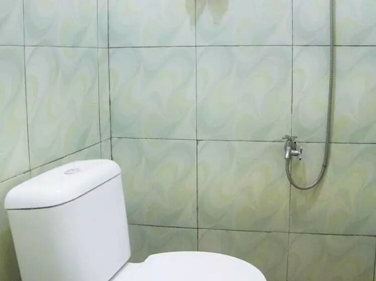 ホテル Oyo 92076 Sky Residence Cengkeh