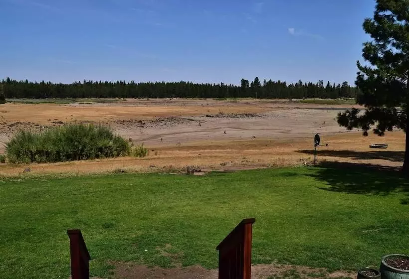 House W/ Private Deck On The Rock Creek Reservoir!