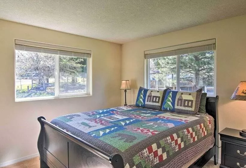 House W/ Private Deck On The Rock Creek Reservoir!