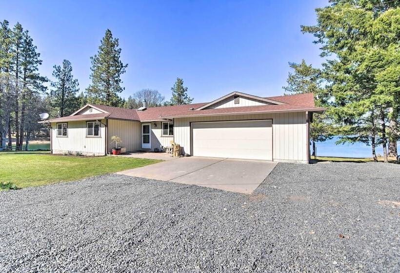 House W/ Private Deck On The Rock Creek Reservoir!