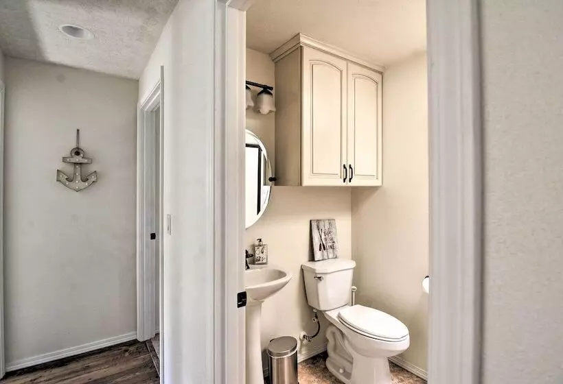 House W/ Private Deck On The Rock Creek Reservoir!