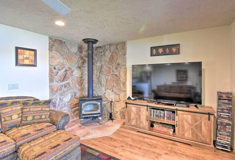 House W/ Private Deck On The Rock Creek Reservoir!