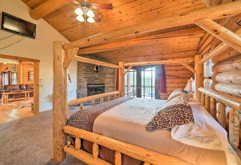 Huge Missouri Lake Home   Walk To Table Rock Lake