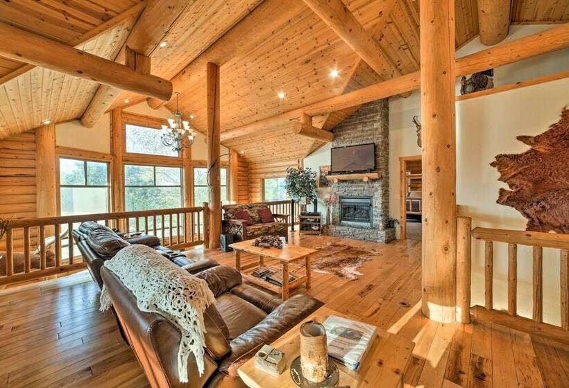 Huge Missouri Lake Home Walk To Table Rock Lake