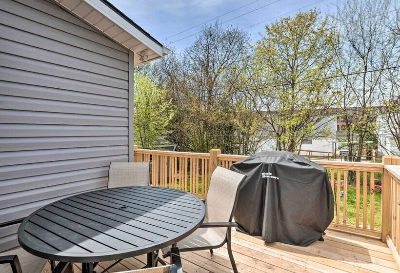 Ideally Located  Penne Place  W/ Deck & Grill