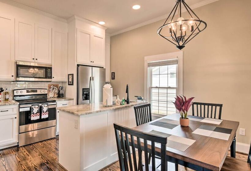 Ideally Located  Penne Place  W/ Deck & Grill