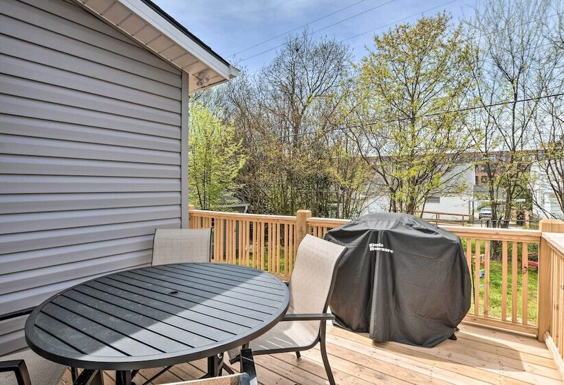 Ideally Located  Penne Place  W/ Deck & Grill