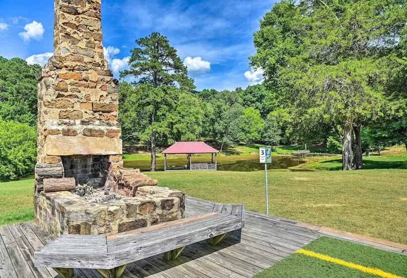 Guntersville Cabin Nestled In Kudzu Cove Resort