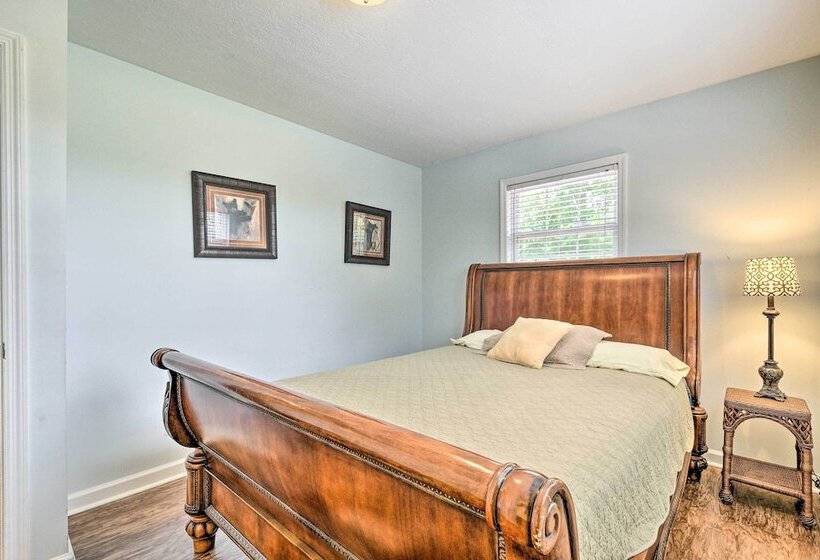 Guntersville Cabin Nestled In Kudzu Cove Resort