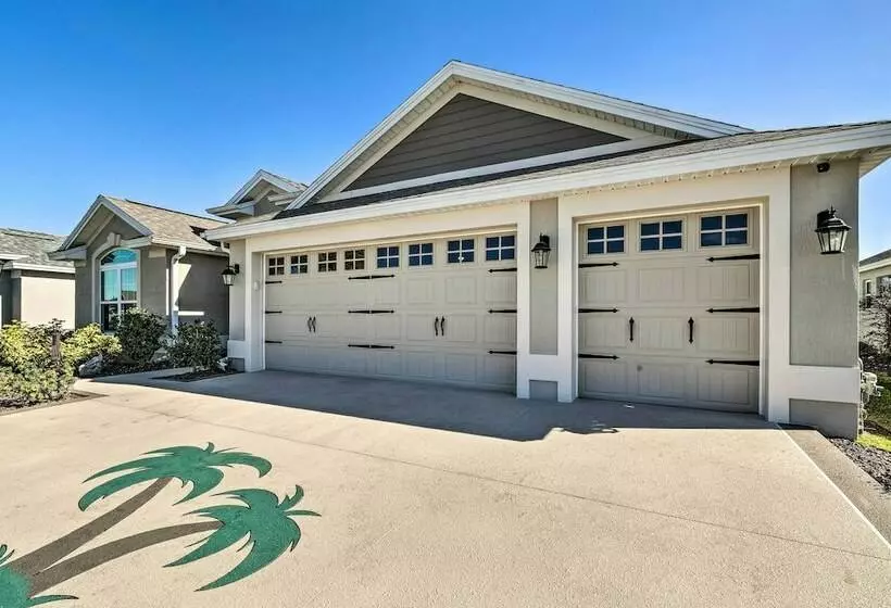 Modern Florida Home W/ Lanai & Pools!