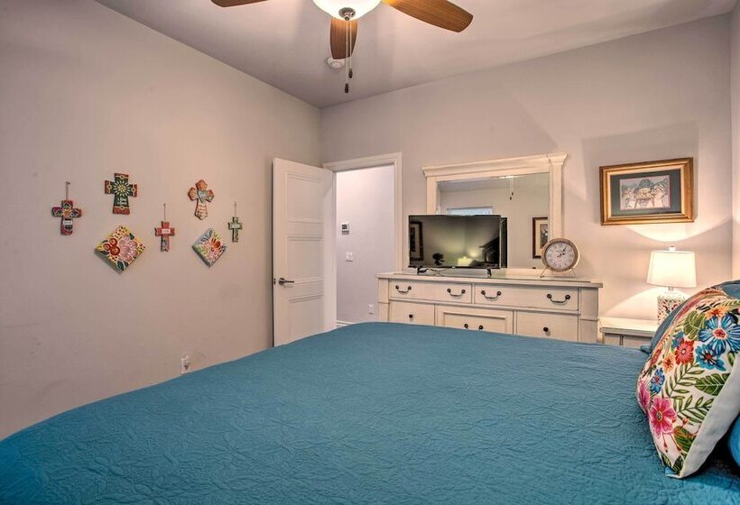 Modern Okc Retreat: Half Mile To Plaza District!