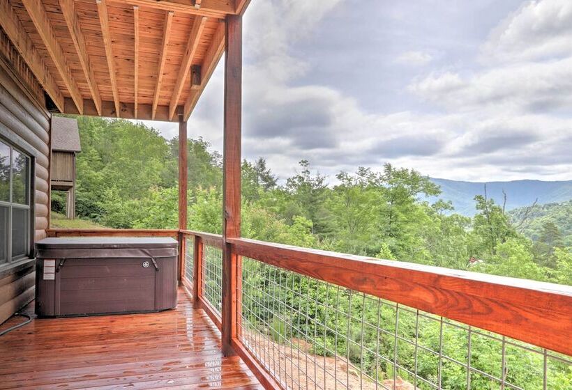 Mountain Dew Cabin W/ Hot Tub & Scenic Views!