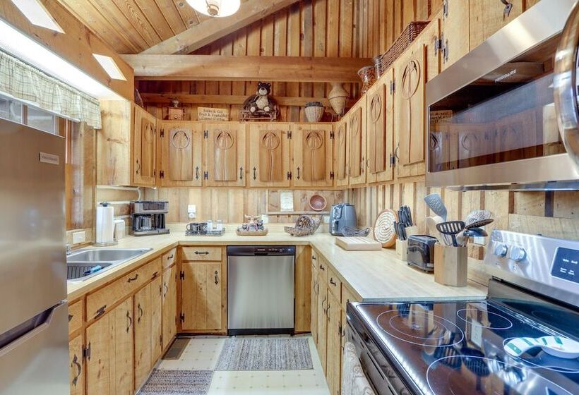 Murphy Cabin W/ Views < 1 Mi To Hiwassee Lake!