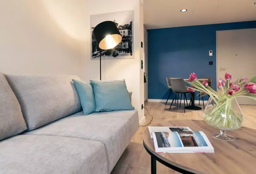 Nena Lake Loft