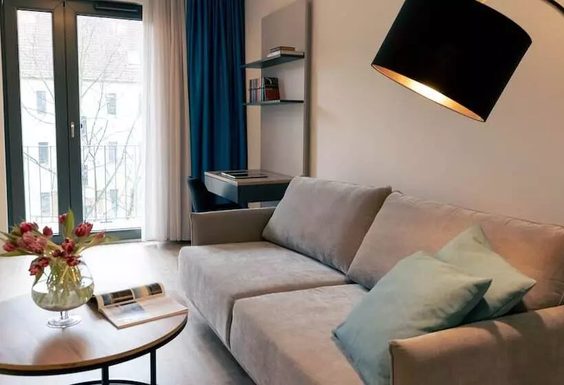 Nena Lake Loft