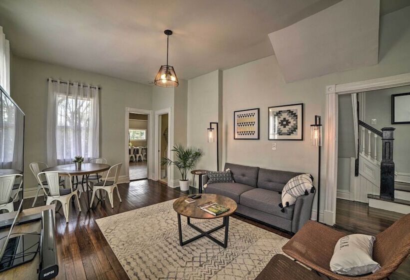 Home W/ Hot Tub < 2 Mi To Downtown Richmond!