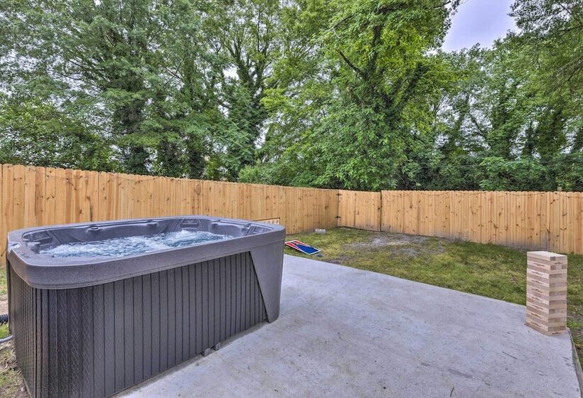 Home W/ Hot Tub < 2 Mi To Downtown Richmond!