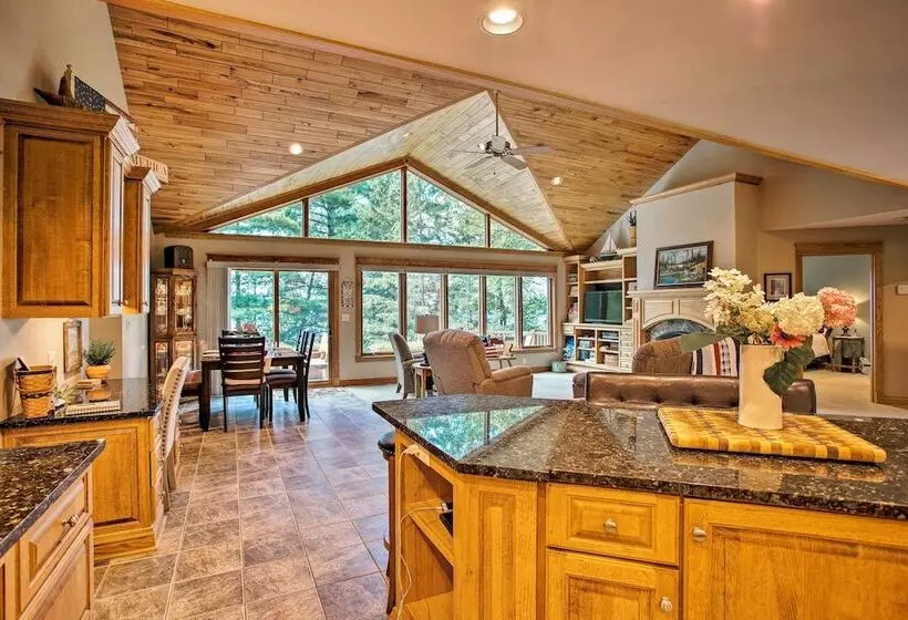 Private Retreat W/ Dock On Middle Eau Claire Lake!