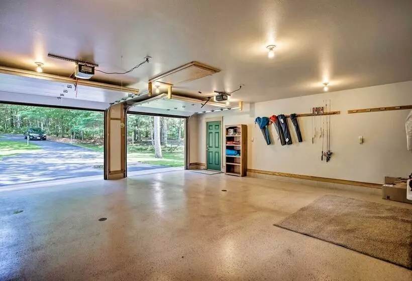 Private Retreat W/ Dock On Middle Eau Claire Lake!